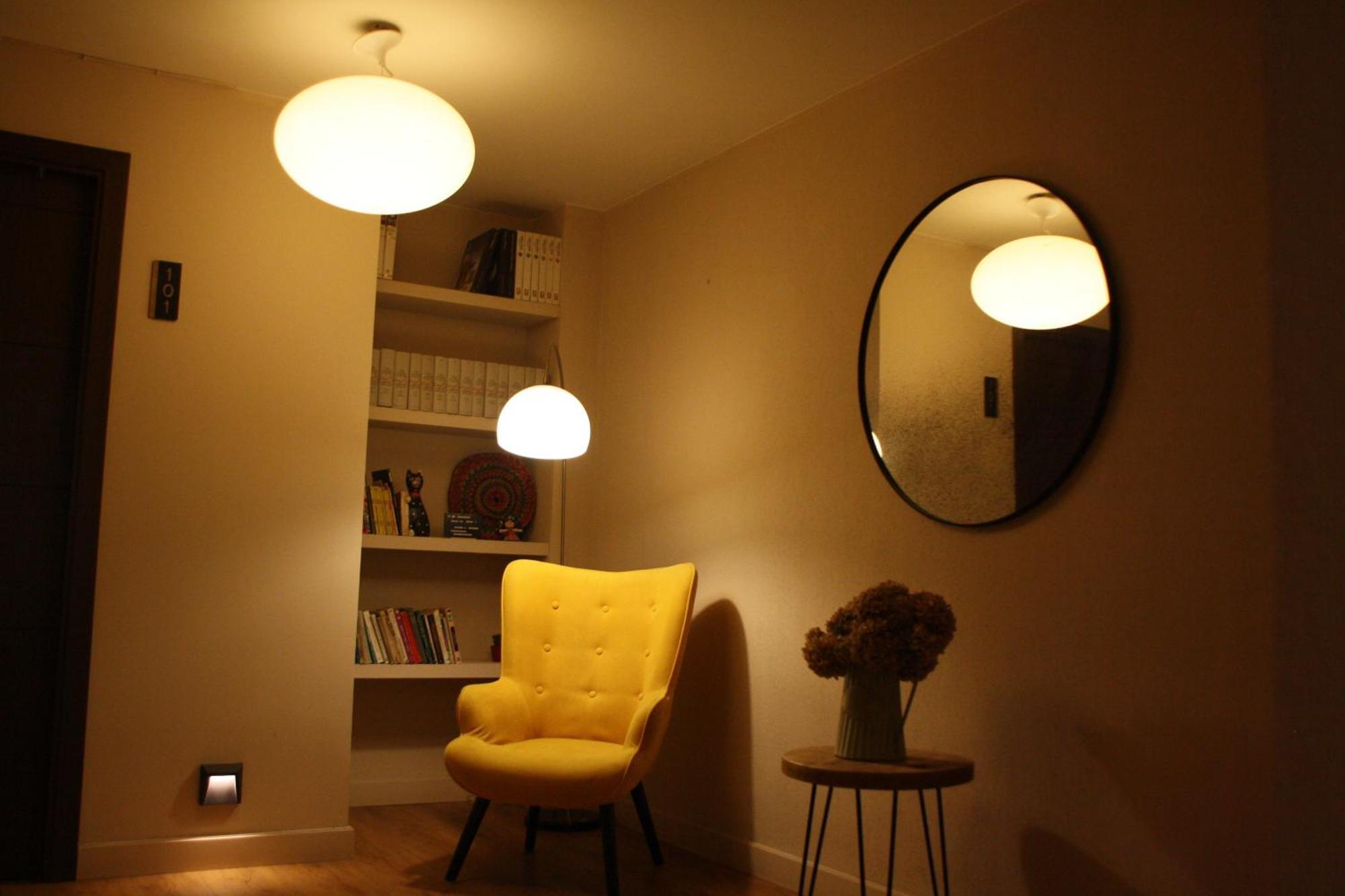 Hostal Crisami Solsona Extérieur photo